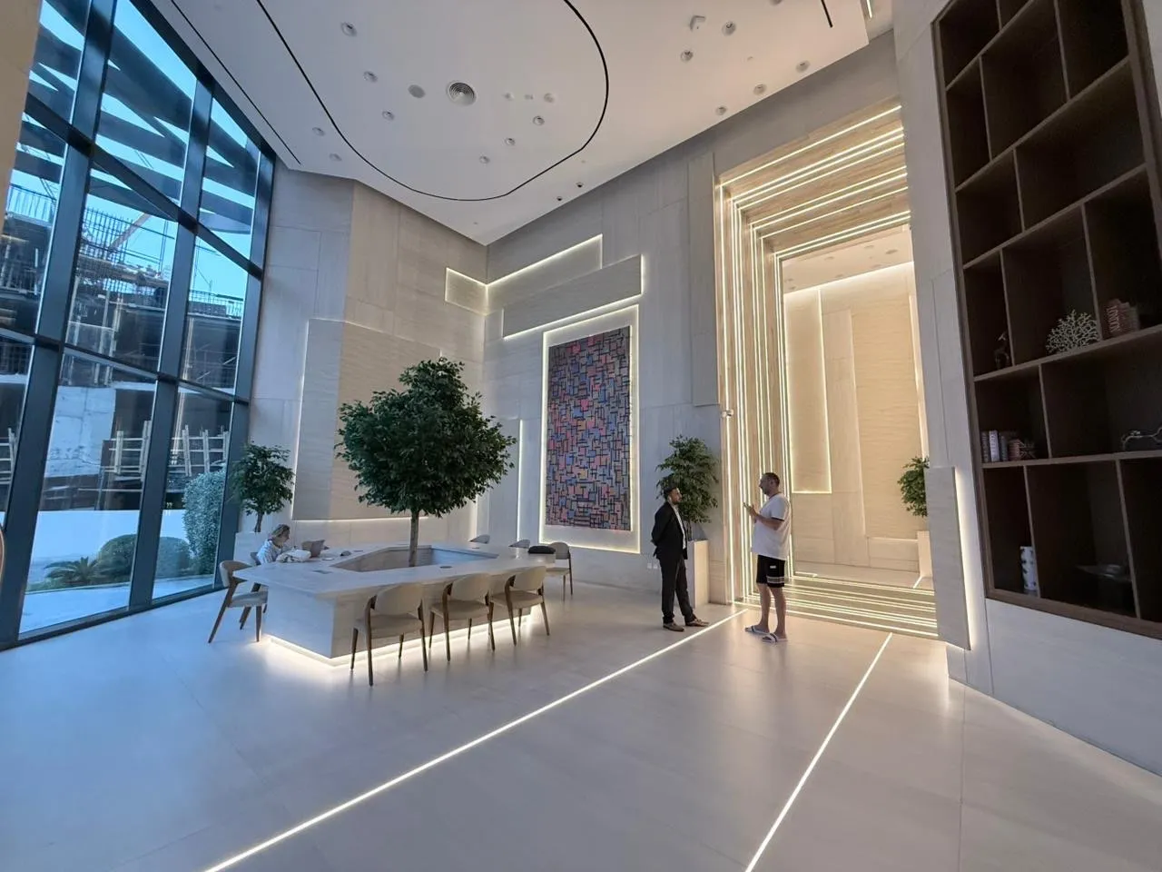 اجاره سالانه واحد نوساز ۲ خوابه مبله در بیزنس بی