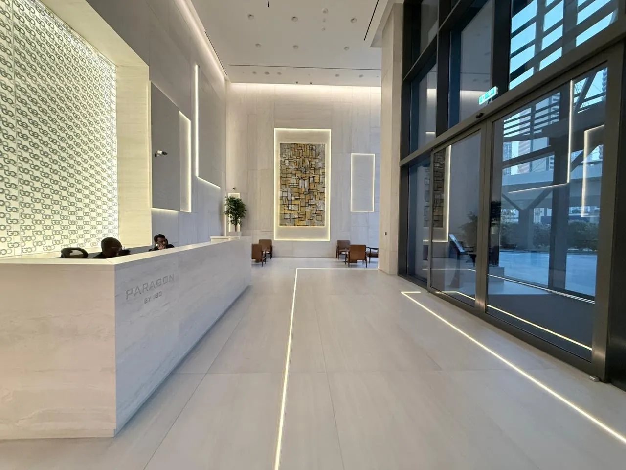 اجاره سالانه واحد نوساز ۲ خوابه مبله در بیزنس بی